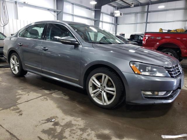 Photo 4 from auction – 2012 VOLKSWAGEN PASSAT SEL with VIN 1VWCM7A39CC057929