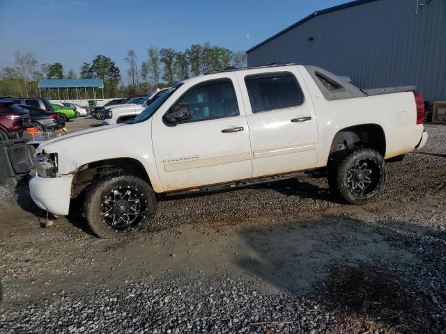 CHEVROLET AVALANCHE 2011 with VIN 3GNTKFE36BG127144 - Photo from auction