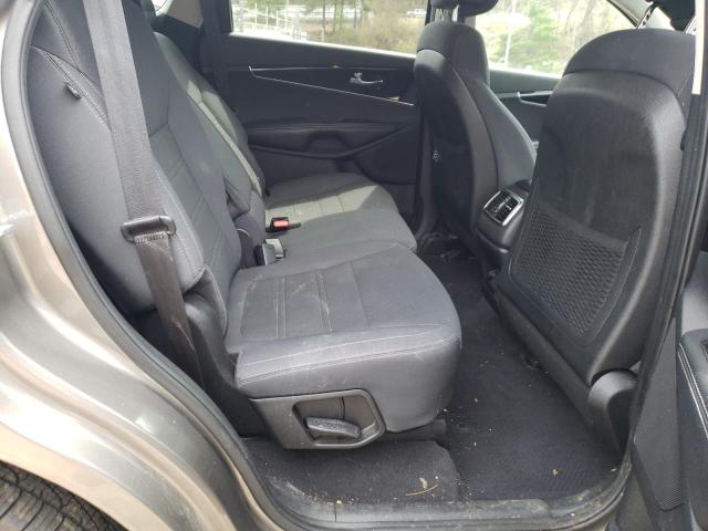 Photo 10 from auction – 2016 KIA SORENTO LX with VIN 5XYPGDA50GG136788