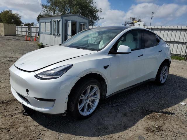 TESLA MODEL Y 2021 مع رقم تعريف المركبة 5YJYGDEE0MF298342 - صورة من المزاد
