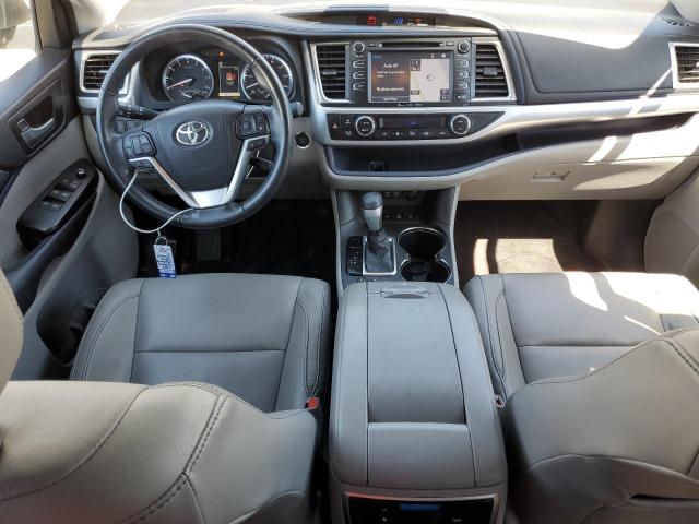 Photo 8 from auction – 2017 TOYOTA HIGHLANDER with VIN 5TDJZRFH8HS436311