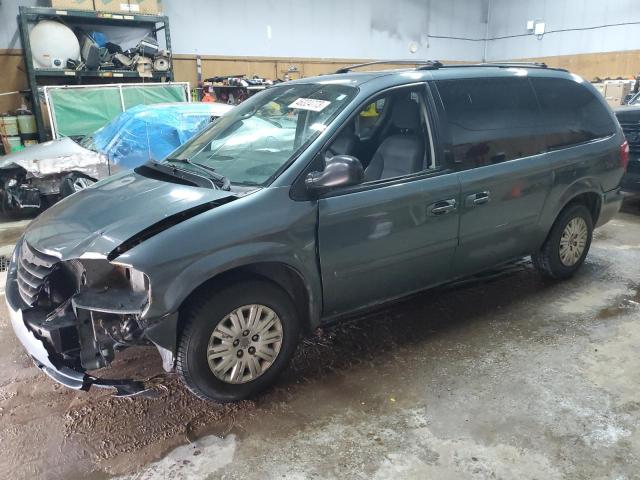 Photo 1 from auction – 2006 CHRYSLER TOWN & COU with VIN 2A4GP44R96R739340