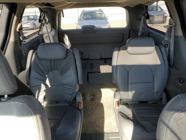 Photo 10 from auction – 2005 CHRYSLER TOWN & COU with VIN 2C4GP64L05R217658