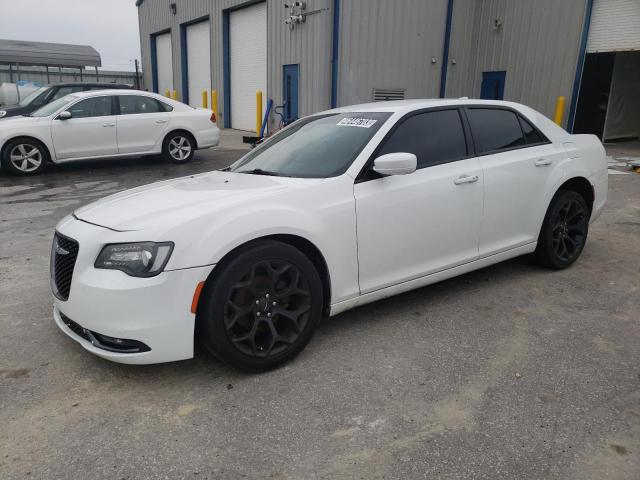 CHRYSLER 300 S 2019 with VIN 2C3CCABG2KH516285 - Photo from auction