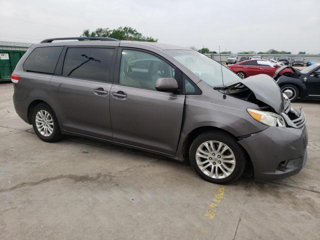 Photo 4 from auction – 2012 TOYOTA SIENNA XLE with VIN 5TDYK3DCXCS230150