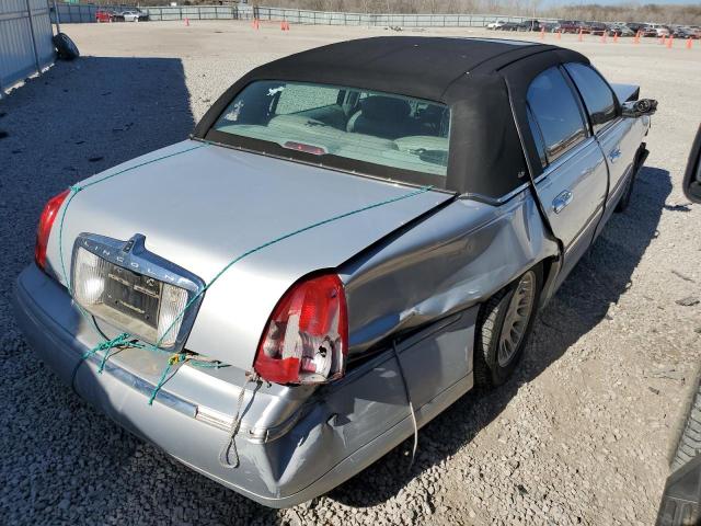 Photo 3 from auction – 2000 LINCOLN TOWN CAR C with VIN 1LNHM83W7YY792310