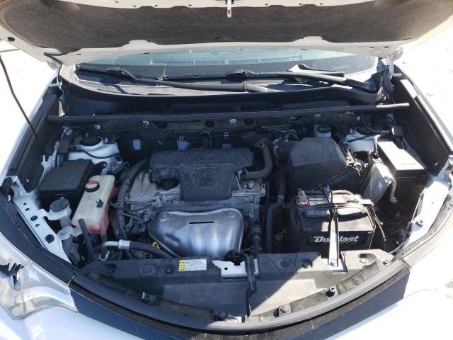 Photo 11 from auction – 2016 TOYOTA RAV4 SE with VIN JTMJFREV0GD189022