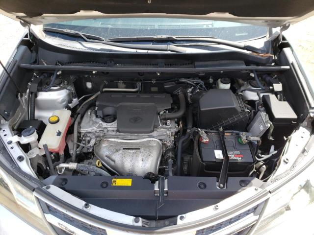 Photo 12 from auction – 2013 TOYOTA RAV4 LE with VIN 2T3ZFREV8DW005205