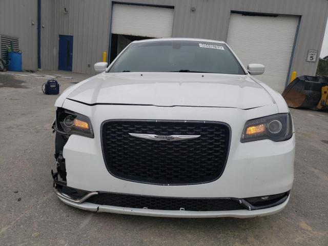 Photo 5 from auction – 2019 CHRYSLER 300 S with VIN 2C3CCABG2KH516285