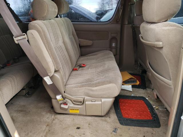 Photo 11 from auction – 2002 TOYOTA SIENNA CE with VIN 4T3ZF19C22U501009
