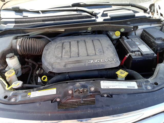 Photo 12 from auction – 2011 CHRYSLER TOWN & COU with VIN 2A4RR8DG5BR610241