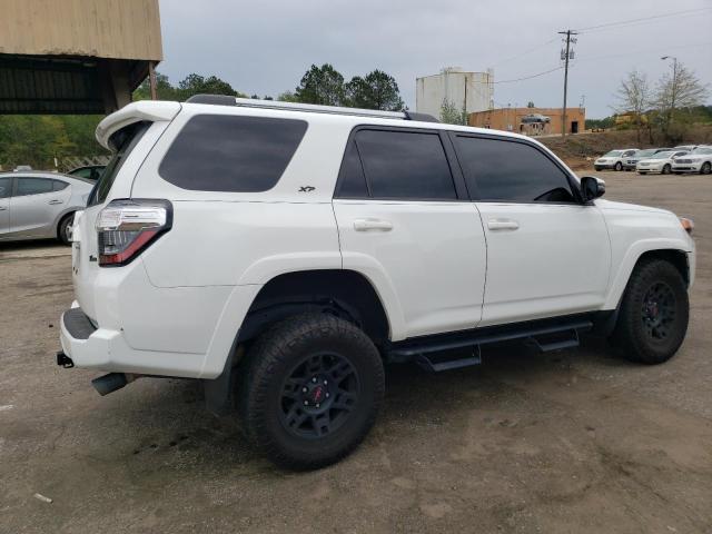 Photo 3 from auction – 2021 TOYOTA 4RUNNER SR with VIN JTENU5JR1M5908577