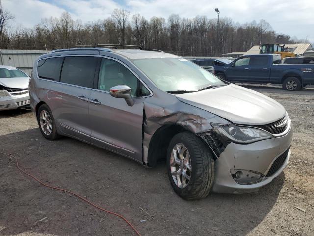 Photo 4 from auction – 2017 CHRYSLER PACIFICA L with VIN 2C4RC1GG3HR619944