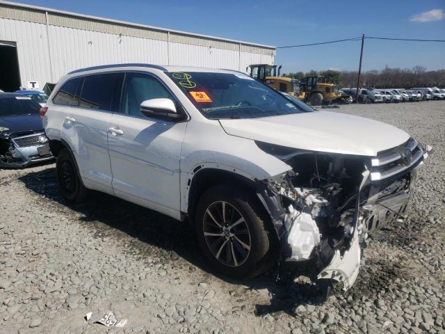 Photo 4 from auction – 2018 TOYOTA HIGHLANDER with VIN 5TDJZRFH1JS895735