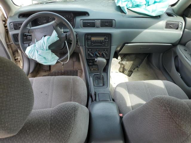 Photo 8 from auction – 2000 TOYOTA CAMRY LE with VIN 4T1BF28K7YU094340