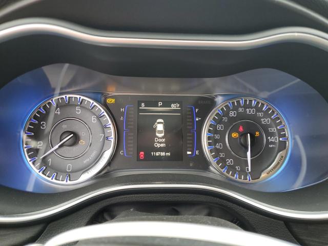 Photo 9 from auction – 2015 CHRYSLER 200 LIMITE with VIN 1C3CCCAB1FN672381