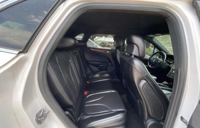 Photo 6 from auction – 2016 LINCOLN MKC RESERV with VIN 5LMCJ3D94GUJ31416