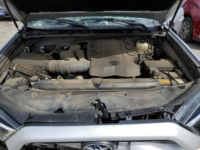 Photo 12 from auction – 2018 TOYOTA 4RUNNER SR with VIN JTEBU5JR9J5508362