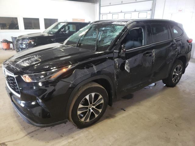 Photo 1 from auction – 2022 TOYOTA HIGHLANDER with VIN 5TDGZRBH5NS582399