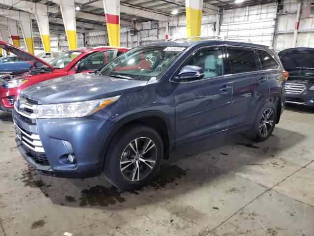 TOYOTA HIGHLANDER 2018 with VIN 5TDBZRFHXJS838938 - Photo from auction