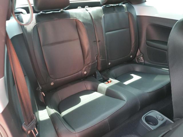 Photo 10 from auction – 2012 VOLKSWAGEN BEETLE with VIN 3VWJX7AT2CM612667