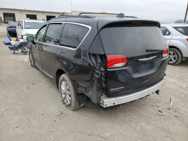 Photo 2 from auction – 2017 CHRYSLER PACIFICA T with VIN 2C4RC1BG1HR613826