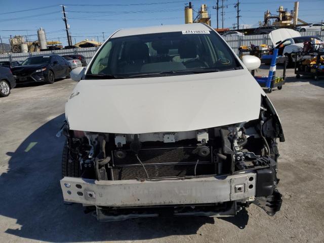 Photo 5 from auction – 2015 TOYOTA PRIUS V with VIN JTDZN3EU4FJ038291