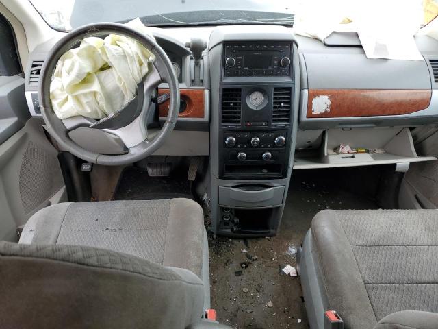 Photo 8 from auction – 2008 CHRYSLER TOWN & COU with VIN 2A8HR54P38R737992