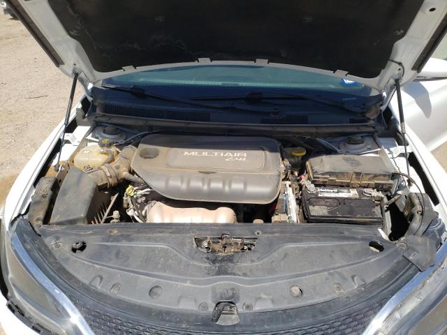 Photo 11 from auction – 2015 CHRYSLER 200 LIMITE with VIN 1C3CCCAB0FN607148