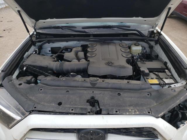 Photo 12 from auction – 2018 TOYOTA 4RUNNER SR with VIN JTEBU5JR3J5588113