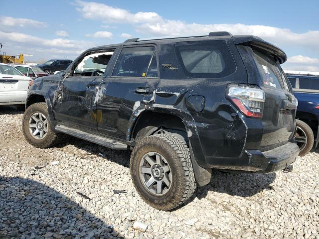 Photo 2 from auction – 2018 TOYOTA 4RUNNER SR with VIN JTEBU5JR8J5555253