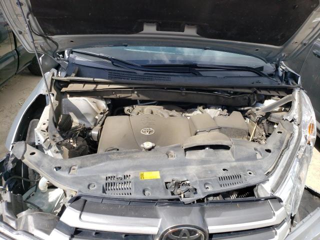 Photo 12 from auction – 2019 TOYOTA HIGHLANDER with VIN 5TDKZRFH8KS560218
