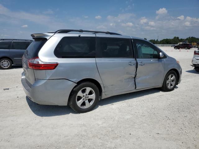 Photo 3 from auction – 2017 TOYOTA SIENNA LE with VIN 5TDKZ3DC7HS898450