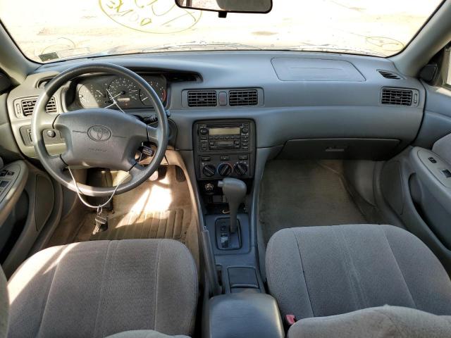 Photo 8 from auction – 2001 TOYOTA CAMRY with VIN 4T1BG22K71U103632
