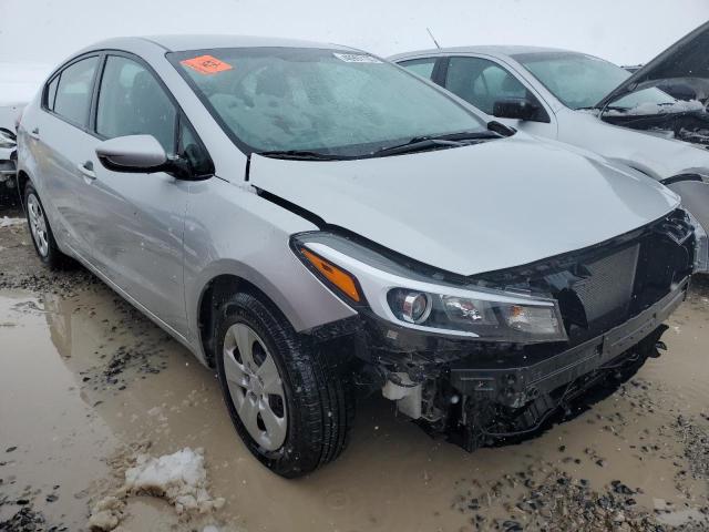 Photo 4 from auction – 2018 KIA FORTE LX with VIN 3KPFK4A78JE203766