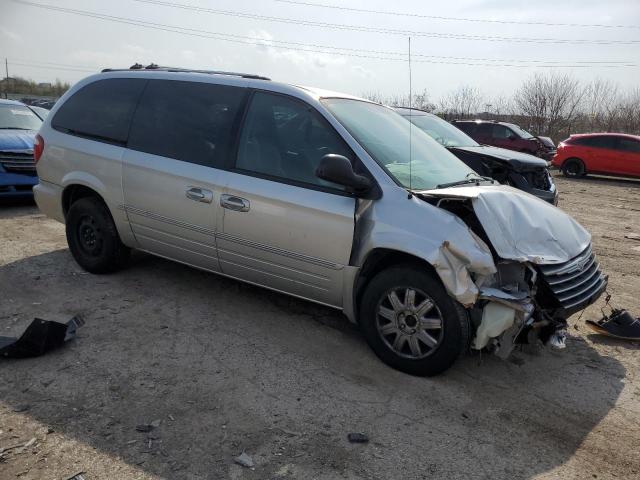 Photo 4 from auction – 2005 CHRYSLER TOWN & COU with VIN 2C8GP64L45R137004
