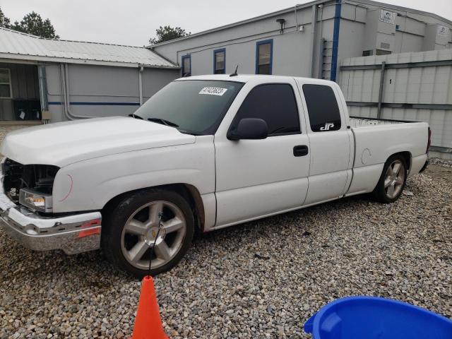 CHEVROLET SILVERADO 2004 with VIN 2GCEC19T941321836 - Photo from auction
