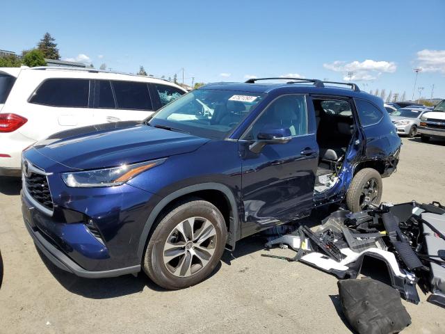 TOYOTA HIGHLANDER 2021 with VIN 5TDHZRBH9MS154032 - Photo from auction