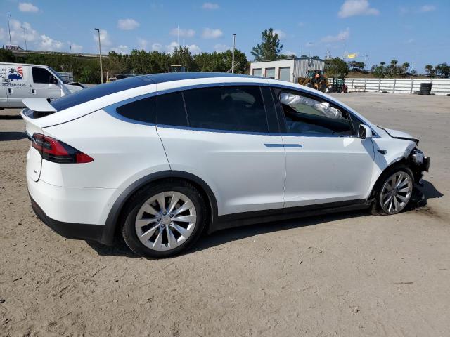 Photo 3 from auction – 2018 TESLA MODEL X with VIN 5YJXCBE29JF122192