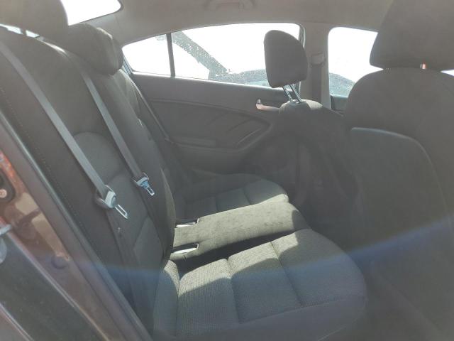 Photo 10 from auction – 2017 KIA FORTE LX with VIN 3KPFK4A75HE033117
