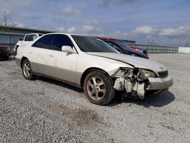 Photo 4 from auction – 2000 LEXUS ES 300 with VIN JT8BF28G4Y5102418