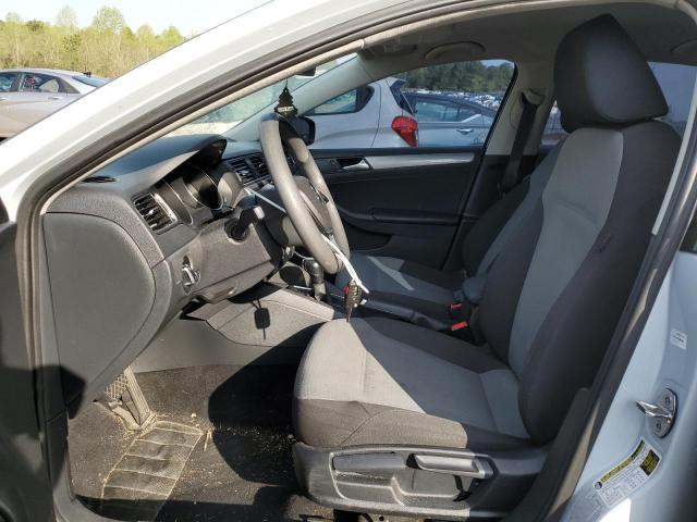 Photo 7 from auction – 2017 VOLKSWAGEN JETTA S with VIN 3VW2B7AJ7HM328993