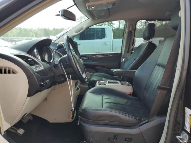 Photo 7 from auction – 2015 CHRYSLER TOWN & COU with VIN 2C4RC1BG3FR740591