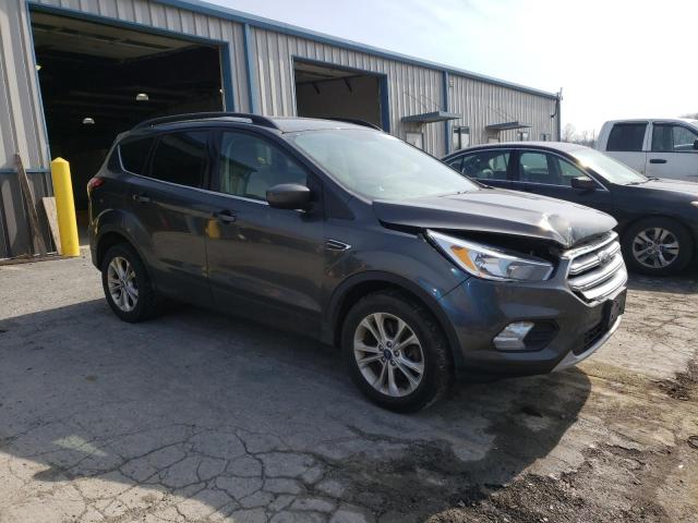 Photo 4 from auction – 2018 FORD ESCAPE SE with VIN 1FMCU9GD8JUB65542