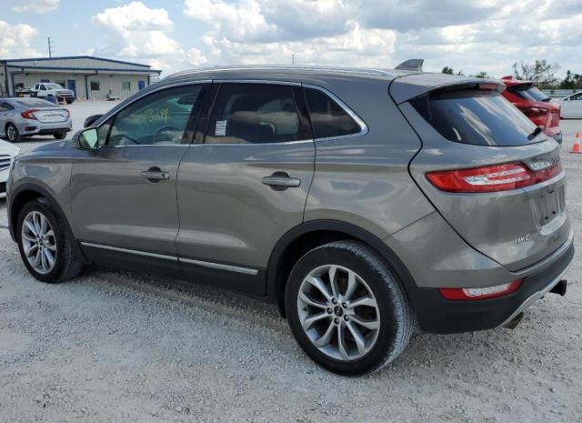Photo 2 from auction – 2016 LINCOLN MKC SELECT with VIN 5LMCJ2C90GUJ15497