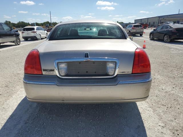 Photo 6 from auction – 2003 LINCOLN TOWN CAR E with VIN 1LNHM81W93Y601823