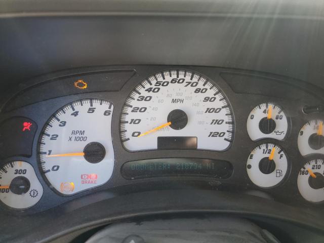 Photo 9 from auction – 2005 CHEVROLET SILVERADO with VIN 2GCEK19N851371827