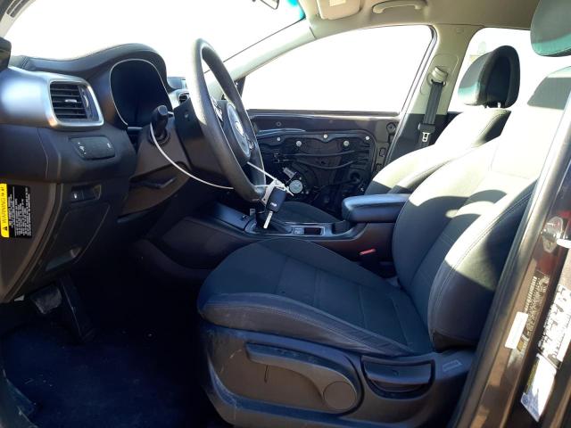 Photo 7 from auction – 2016 KIA SORENTO LX with VIN 5XYPG4A37GG166014