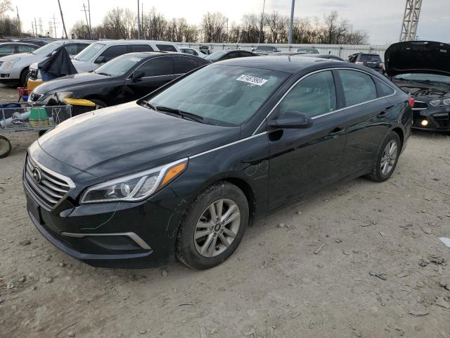HYUNDAI SONATA SE 2017 with VIN 5NPE24AF2HH439385 - Photo from auction