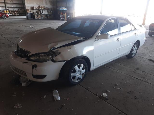 TOYOTA CAMRY LE 2005 with VIN 4T1BE32K15U552533 - Photo from auction